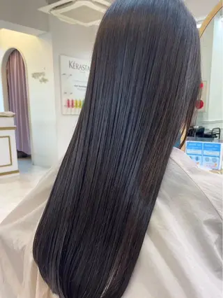 ロング ✨縮毛矯正✨艶髪✨️ 髪質改善✨鴻巣✨️のヘアスタイル