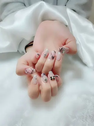 ネイル Amina nail salonのネイルデザイン