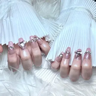 ネイル RAFFINE haru🦋🩵のネイルデザイン