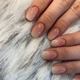 ネイル RUNWAY 　　の眉毛・アイブロウイメージ