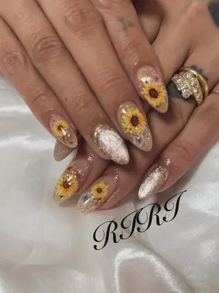 ネイル riri オーナーのネイルデザイン