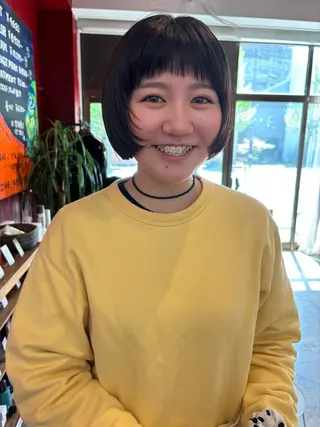 ショート カラー 小日向 沙織のヘアスタイル