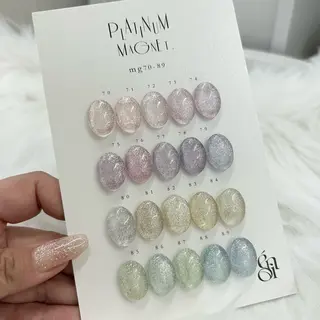 ネイル METEOR💫 staffのネイルデザイン