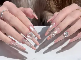 ネイル Lynn_ Nailのネイルデザイン