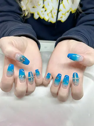 ネイル nailsalon華 tomomiのネイルデザイン