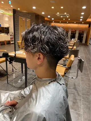 ショート パーマ メンズ ツヤ髪の匠/髪質改善 山本晃太のヘアスタイル