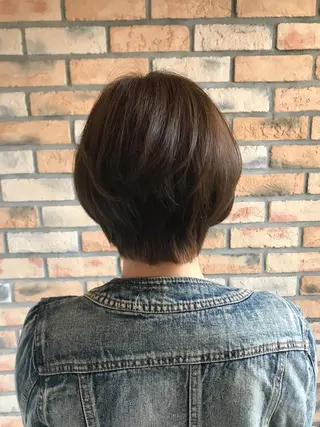 ショート カラー 烏山 達也のヘアスタイル