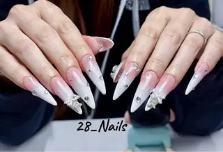 ロング トゥー フエンのネイルデザイン