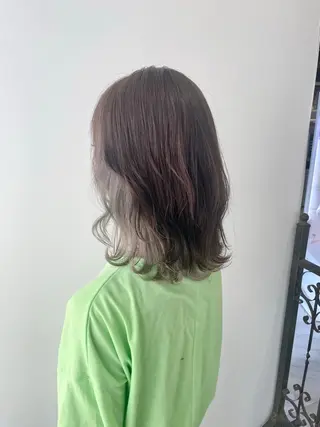 ミディアム 佐藤 結花のヘアスタイル