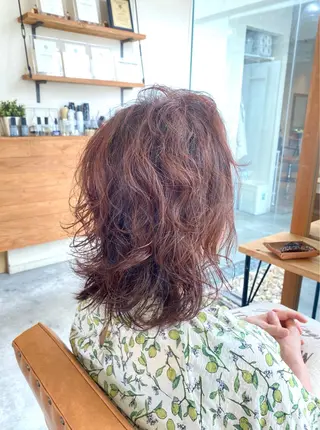 ミディアム 酸性ストレート/ブリ ーチなしWカラー河本のヘアスタイル