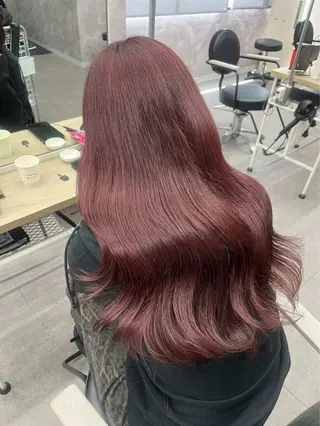 ロング カラー サトウ ユメリのヘアスタイル