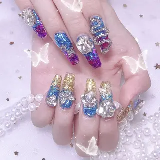 ネイル queensnail 🧸mikaのネイルデザイン