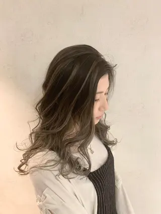 ロング 市村 正義のヘアスタイル