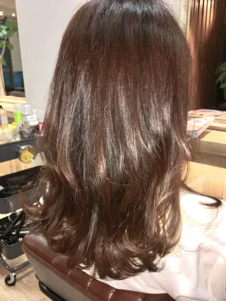 ミディアム 末石 智のヘアスタイル