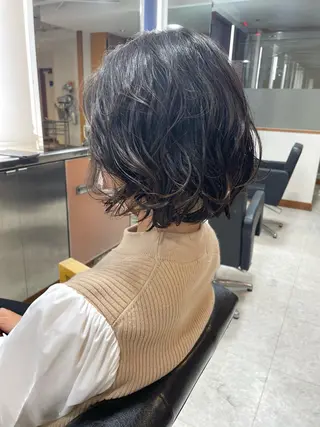ショート パーマ 🌿透明感カラー 松本麻里奈🌼のヘアスタイル