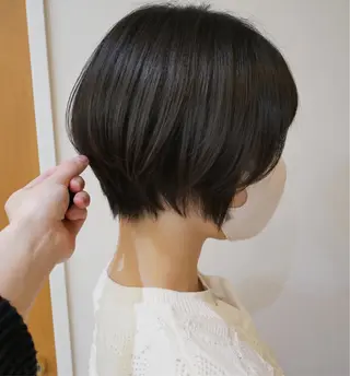 ショート 宇佐美/ボブ／ 顔まわりレイヤーのヘアスタイル