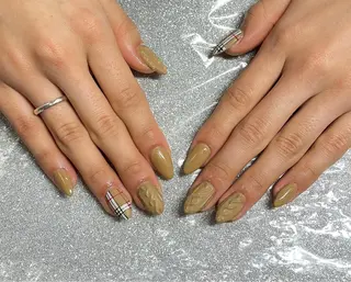 ネイル VIERU 🌈🎀💖のネイルデザイン