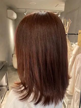 ミディアム カラー 岩渕 春菜のヘアスタイル