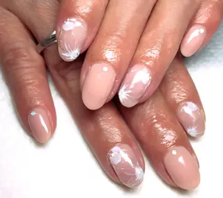 ネイル Li'leaNail AINAのネイルデザイン