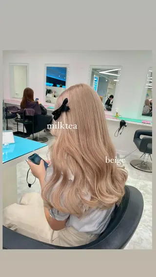 ロング カラー ダメージレスハイ トーン💖kanonのヘアスタイル
