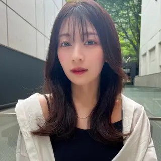 セミロング 縮毛矯正・似合わせ タナカ レイヤのヘアスタイル