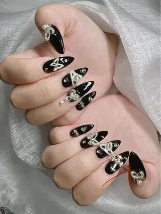 ネイル Lee Nailsのネイルデザイン
