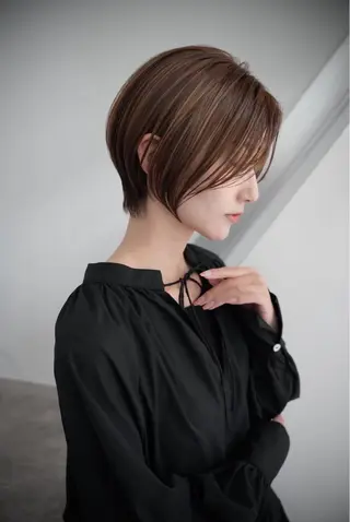 ショート カラー 加賀 千聖 /soigneのヘアスタイル