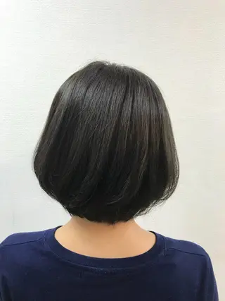 ショート カラー 吉森 満俊のヘアスタイル