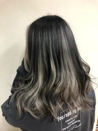 カラー ダブルスキルエクステ /羽エクステ白石宇由のヘアスタイル