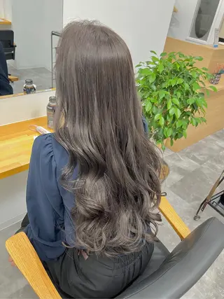 ロング hoNua. 栄/透明感カラーのヘアスタイル