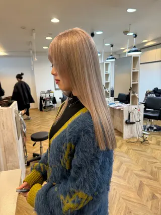 ミディアム カラー ブリーチ特化 梅田本多翔のヘアスタイル