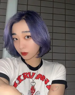 ミディアム カラー yuumi 👱🏻‍♀️のヘアスタイル