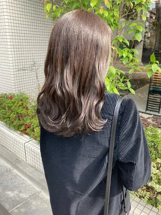 セミロング ✨色持ちの良い艶 カラー✨蟹江真世のヘアスタイル
