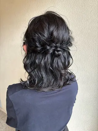 ミディアム ヘアアレンジ 森岡 紗羽のヘアスタイル