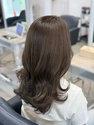 カラー 女性に人気♪ はやしほのかのヘアスタイル