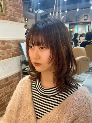 ミディアム 🫧小顔顔周りカット レイヤー/縮毛/白倉のヘアスタイル