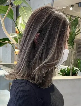 ミディアム ミルクティーベージュ /三村克彦のヘアスタイル