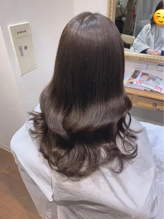 セミロング カラー ヘアアレンジ 柔らか垢抜けｶﾗｰと ｶｯﾄ🫧ASUKAのヘアスタイル