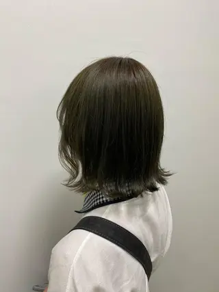 セミロング カラー ヘアアレンジ 韓国風ベージュ🤎 赤みなし🌿横浜🤎のヘアスタイル