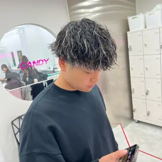 ミディアム カラー パーマ メンズ メンズパーマ特化 TAIGAのヘアスタイル