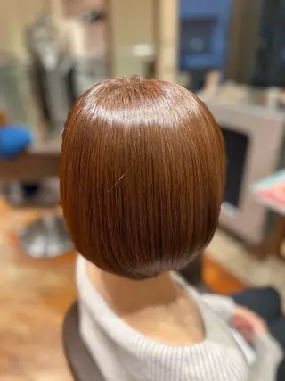 ショート カラー 多賀 亮真のヘアスタイル