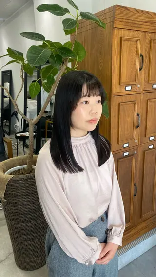 ミディアム 太田 すず香のヘアスタイル