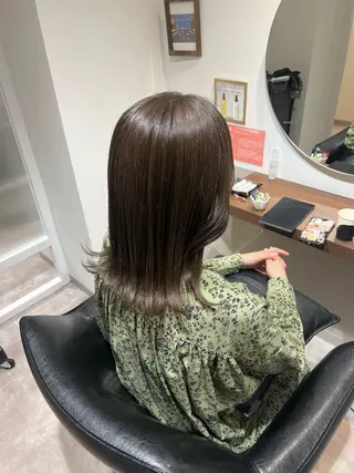 セミロング カラー Eleanor 池袋 ミカのヘアスタイル
