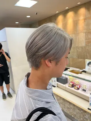 ショート カラー メンズ シャドウパーマ／骨格 矯正カット　トモキのヘアスタイル