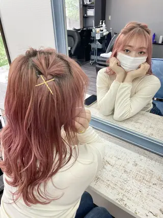 カラー ヘアアレンジ オノ アカネのヘアスタイル