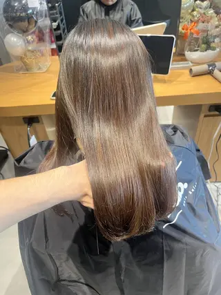 セミロング 艶髪／髪質改善 市川ひなたのヘアスタイル