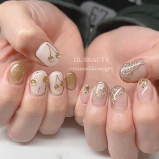 ネイル .. momoko🕊のネイルデザイン