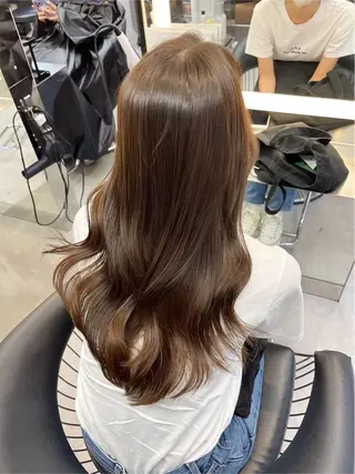 カラー londnaitre 乙川友杏のヘアスタイル