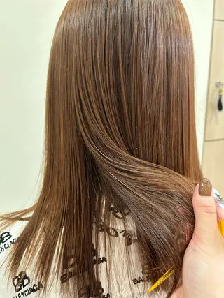 セミロング カラー ミ ユのヘアスタイル
