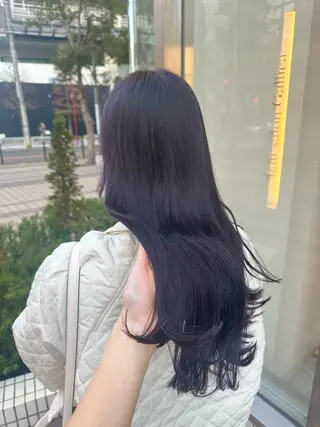セミロング カラー ミオ💎ショート 透ける暗髪のヘアスタイル